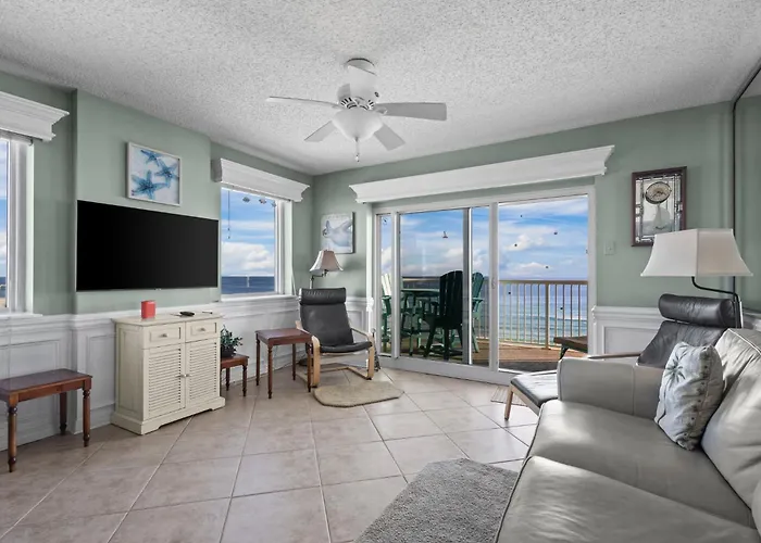 Royal Palms 601